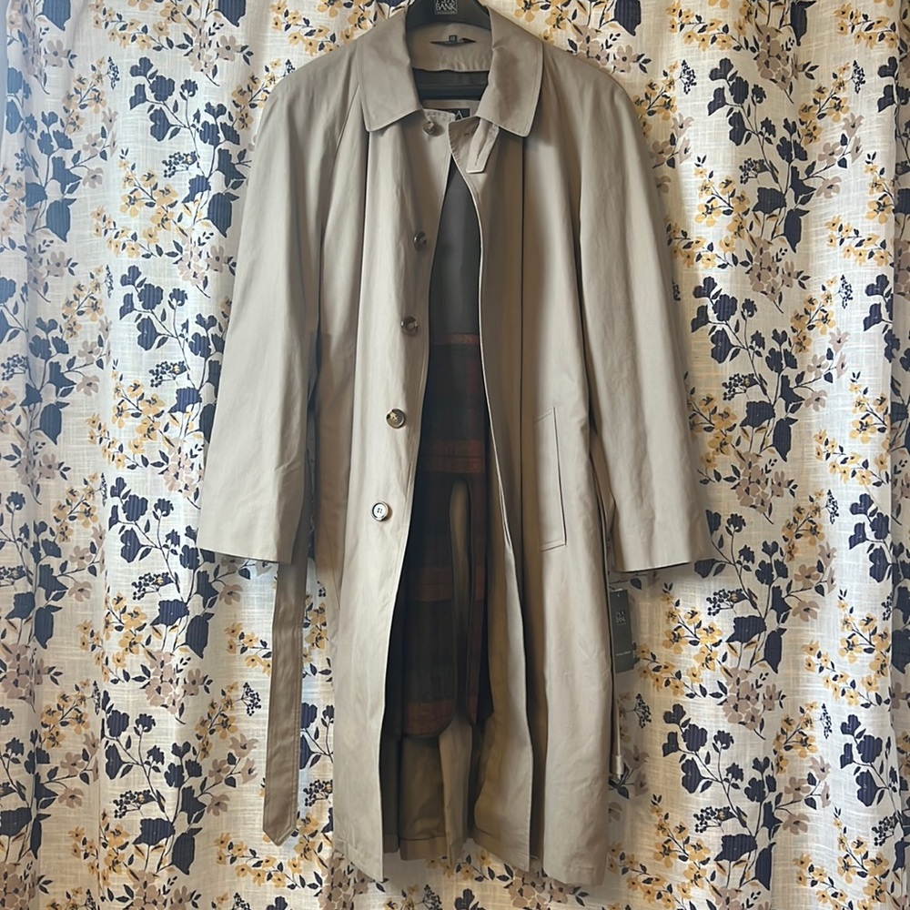 NWT Jos. A. Bank Men’s trench coat/raincoat
